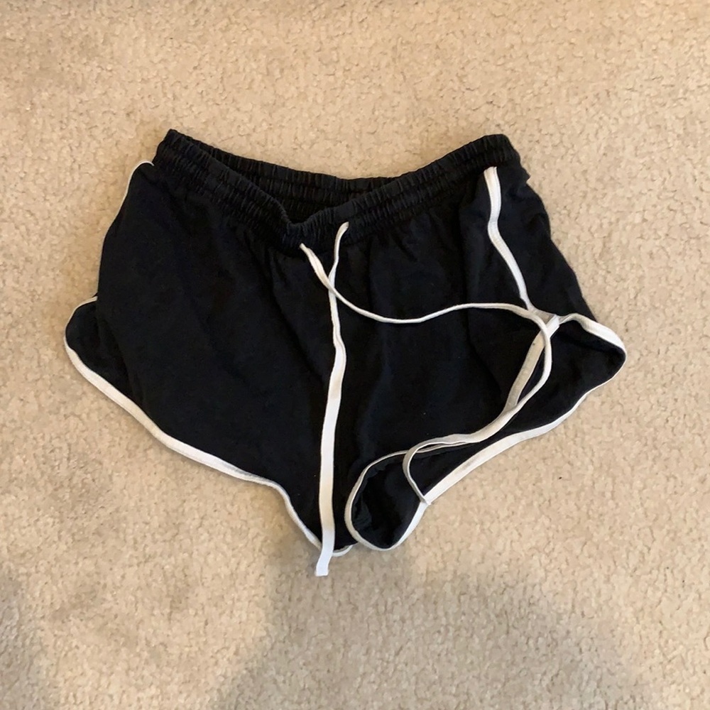 Garage black and white soft shorts size xs